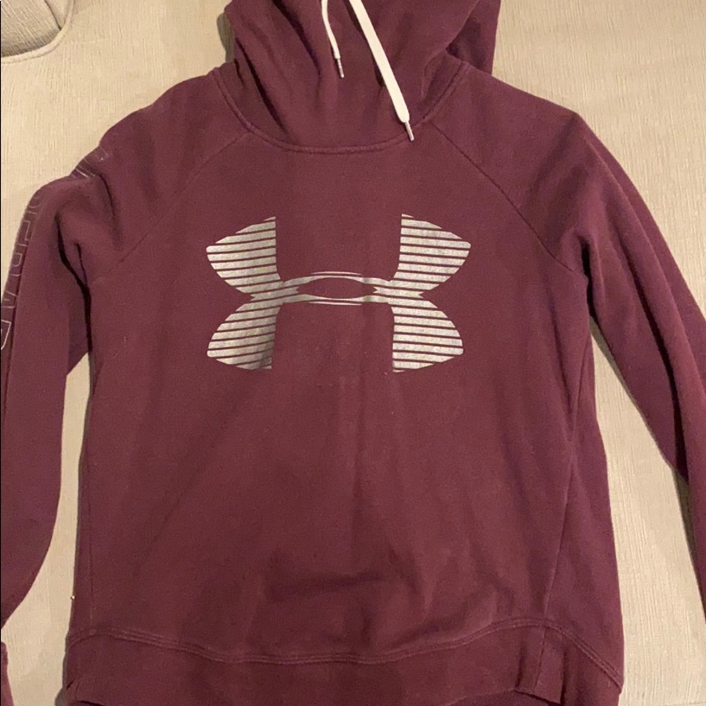 Under Armor Sweatshirt